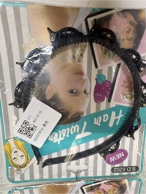 Twister Black Kids Plastic Headband with Teeth